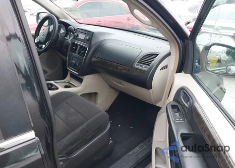 2011 Dodge Grand Caravan Crew z USA, uszkodzony, nr VIN 2D4RN5DG7BR662229